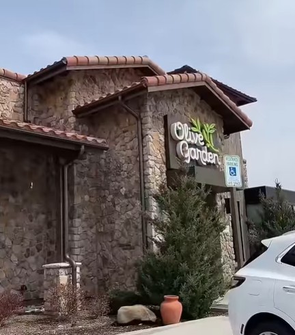 Olive Garden Requires Photo ID for Pasta — But 14 States Don't Require One to Vote