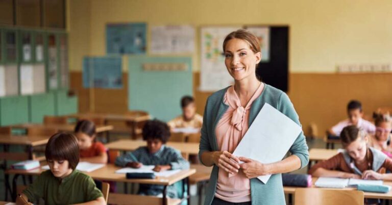 Teachers Join the War on Disinformation: Who Decides What’s True? Teachers Join the War on Disinformation: Who Decides What’s True?