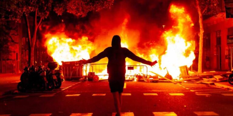 Is A Rebellion Starting? — Dem Senator Not Backing Down From Seditious Comments